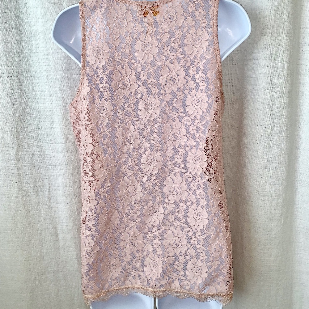 EUC- Laundry by Shelli Segal Sheer Lace Top! - Picture 3 of 5